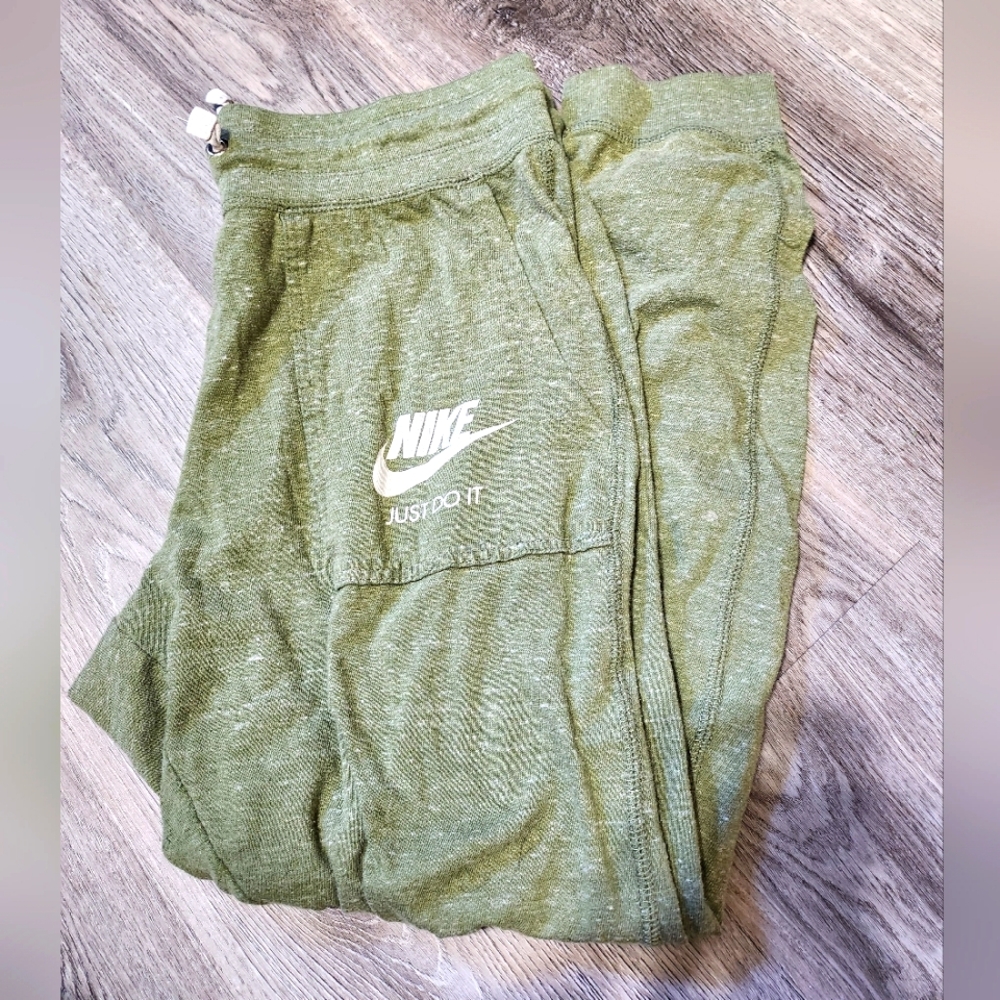 Nike Joggers